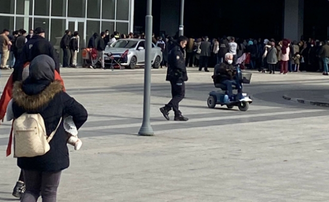 Akyazı Stadı'nda sabah saatlerinde yoğun kalabalık!