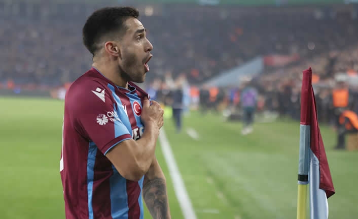 Gomez’i ilk kutlayanlar Galatasaraylılar oldu