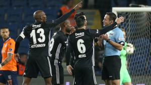 Erman Toroğlu: "Hakem ya kör ya da torpilli"